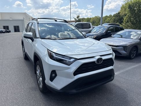 Used 2024 Toyota RAV4 XLE Premium FWD image 3
