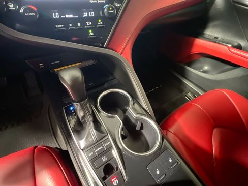 Used 2019 Toyota Camry XSE FWD image 25