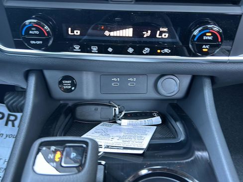 New 2026 Nissan Rogue SV image 25