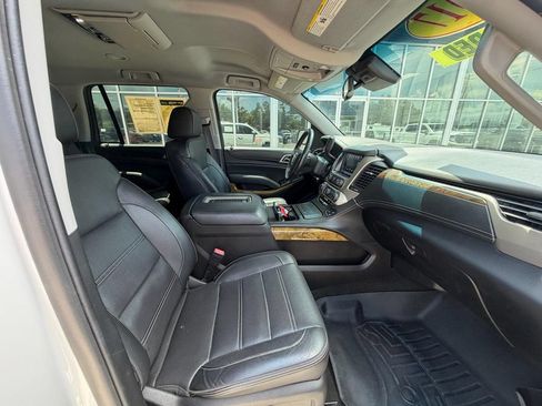 Used 2017 GMC Yukon Denali AWD/4WD image 13