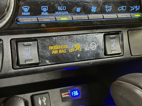 Used 2019 Toyota RAV4 XLE image 25