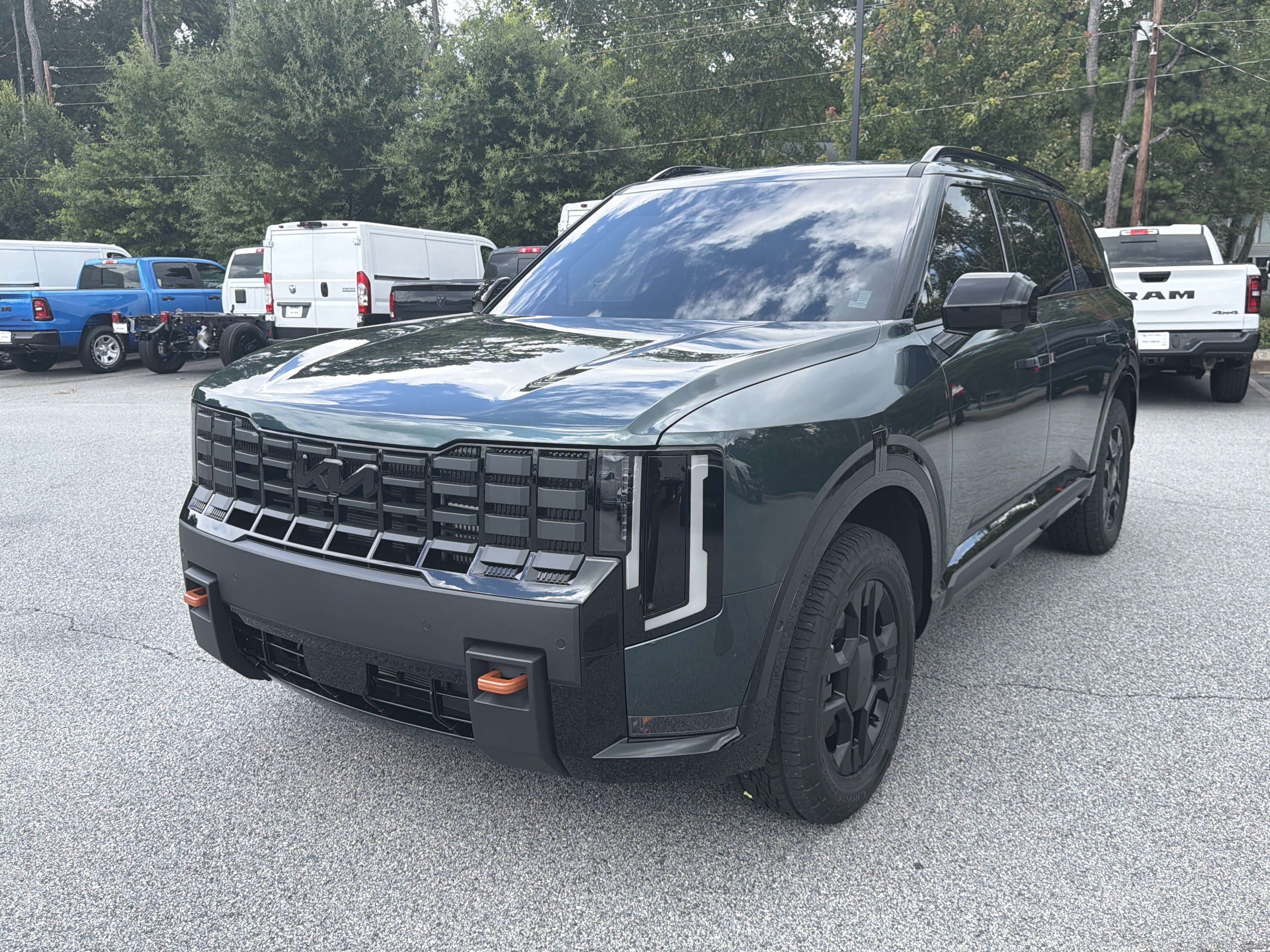 Used 2027 Kia Telluride SX Prestige X-Pro AWD/4WD image 3
