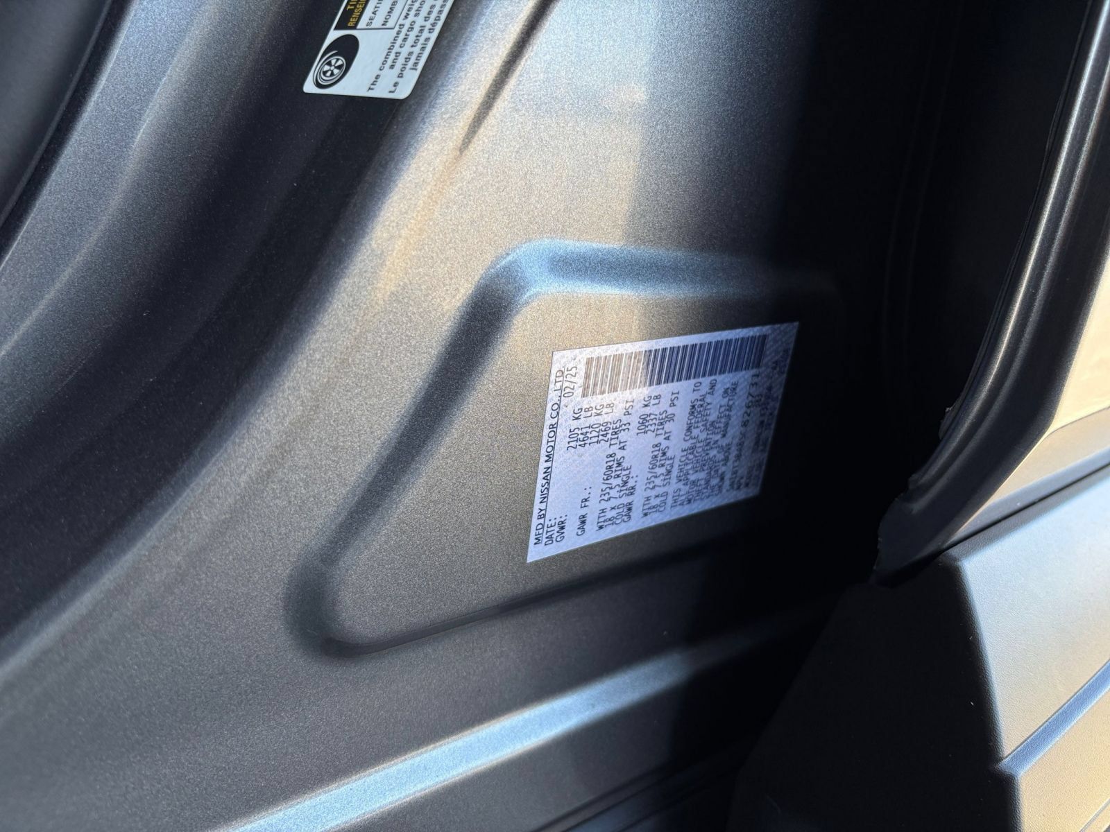 Used 2025 Nissan Rogue SV FWD image 30
