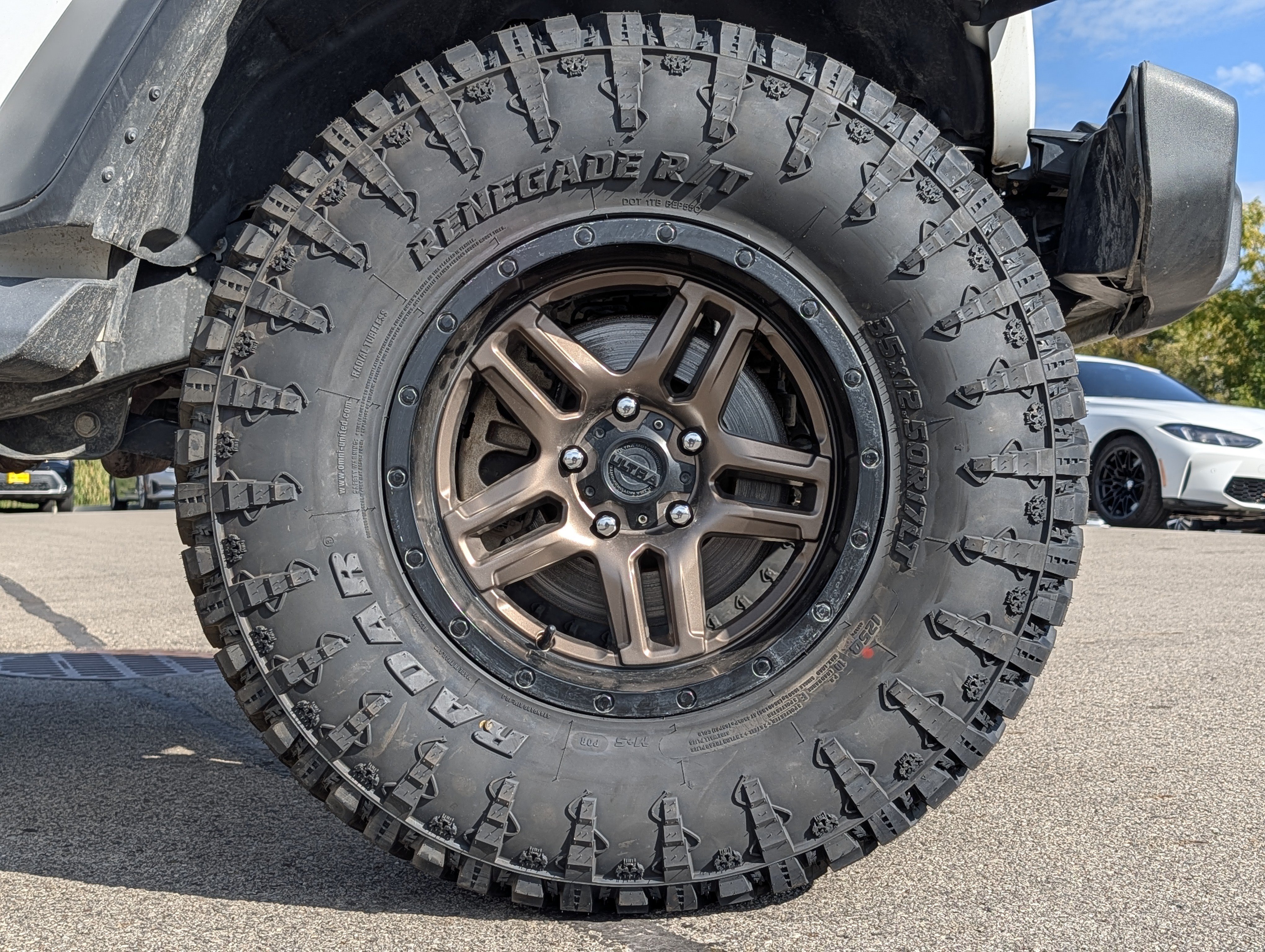 Used 2020 Jeep Gladiator Sport w/ Quick Order Package 23S AWD/4WD image 11