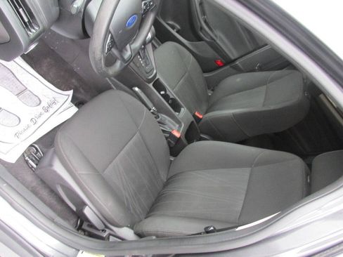 Used 2018 Ford Focus S FWD image 12