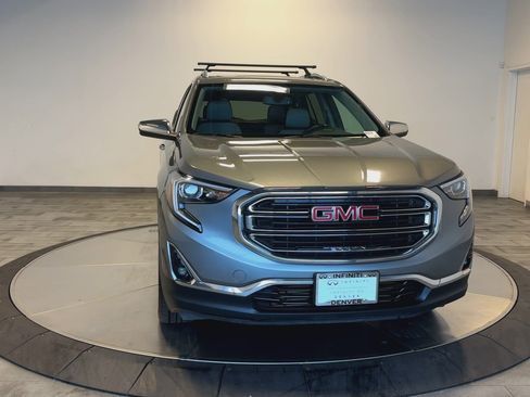Used 2020 GMC Terrain SLT w/ Preferred Package image 3