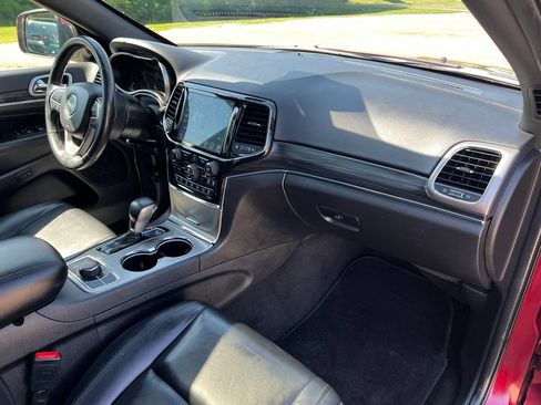 Used 2022 Jeep Grand Cherokee Limited AWD/4WD image 11