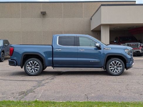New 2026 GMC Sierra 1500 Denali w/ Denali Reserve Package AWD/4WD image 19
