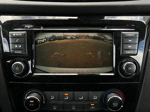 Used 2022 Nissan Rogue Sport S image 27