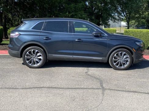 Used 2023 Lincoln Nautilus Reserve w/ Equipment Group 201A AWD/4WD image 2