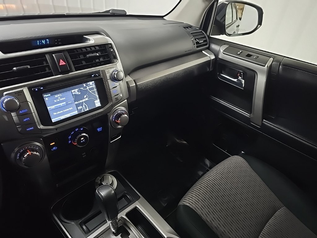 Used 2019 Toyota 4Runner SR5 AWD/4WD image 26