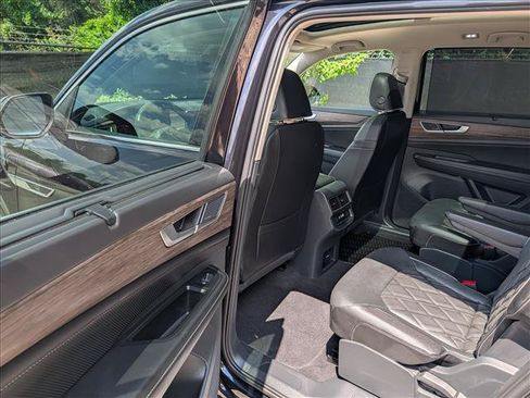 Certified 2025 Volkswagen Atlas SEL Premium R-Line AWD/4WD image 27