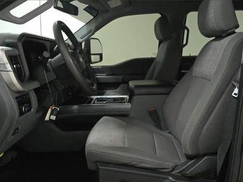 Used 2024 Ford F250 XLT w/ XLT Premium Package image 4