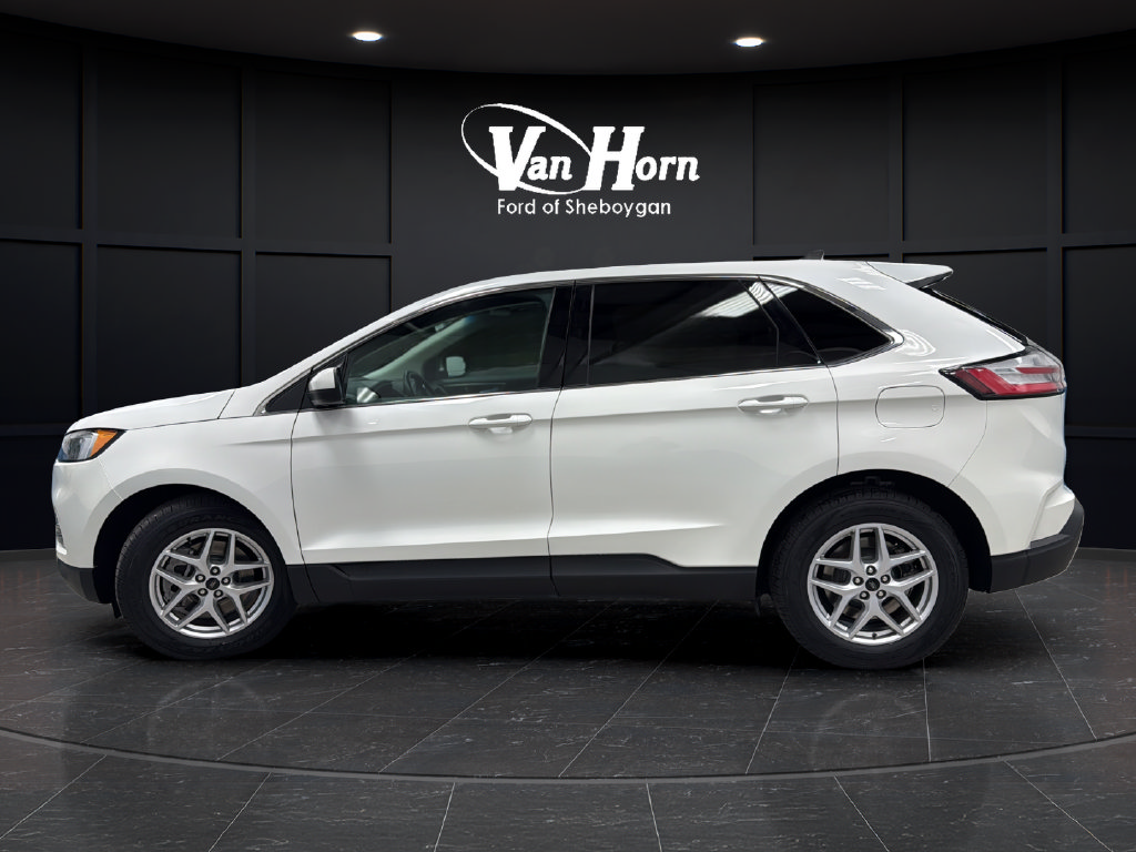 Used 2023 Ford Edge SEL w/ Convenience Package AWD/4WD image 4
