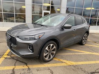 Used 2023 Ford Escape Platinum w/ Premium Technology Package video 1