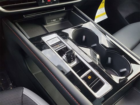 New 2026 Volkswagen Atlas Peak Edition image 12