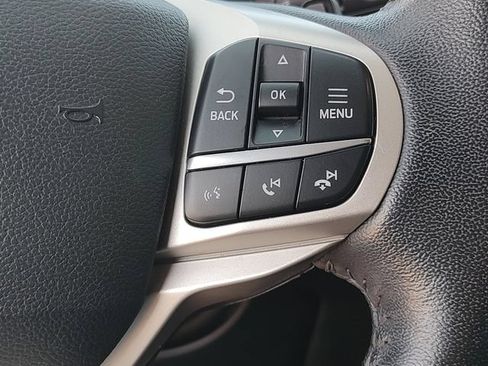 Used 2020 Ford Explorer XLT w/ Equipment Group 202A RWD image 19