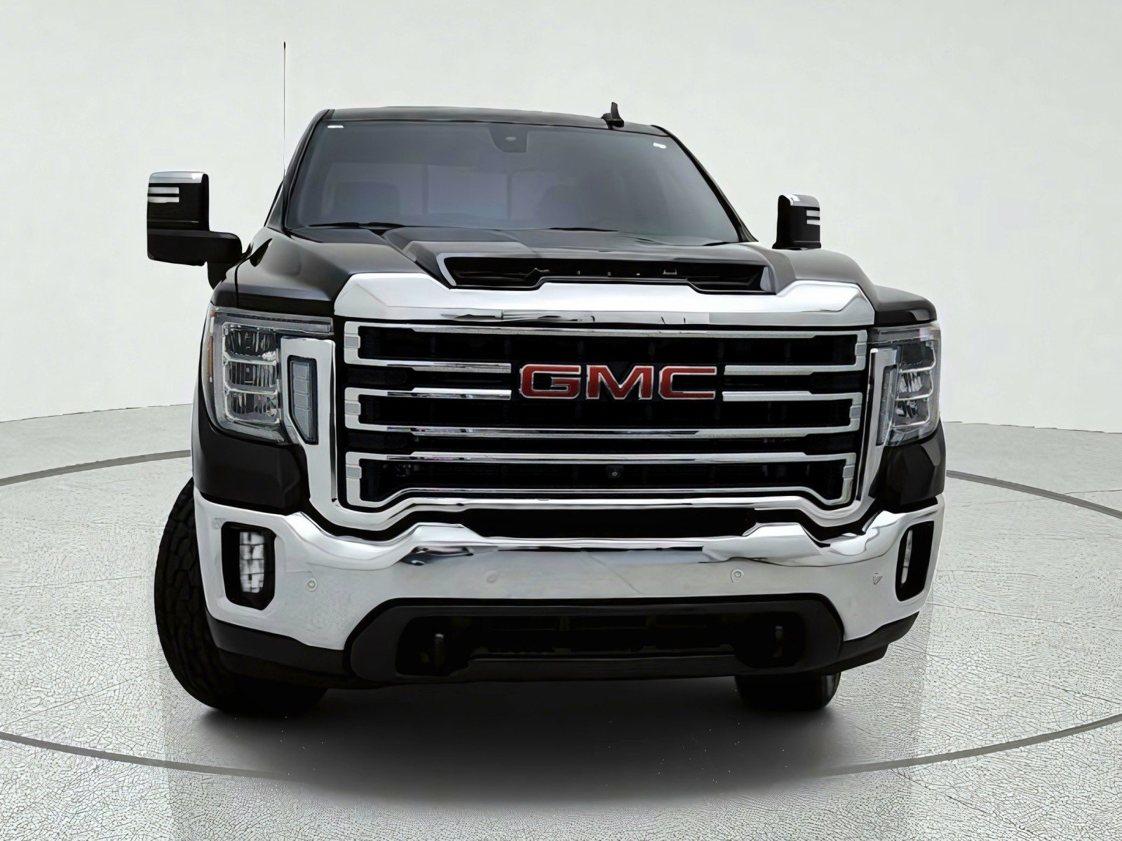 Used 2021 GMC Sierra 2500 SLT w/ SLT Preferred Package AWD/4WD image 3