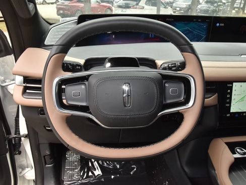 New 2026 Lincoln Navigator L Black Label AWD/4WD image 25