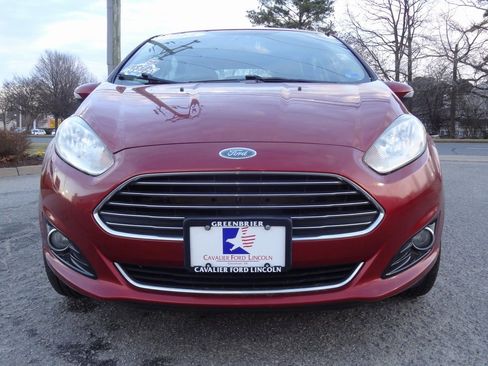 Used 2015 Ford Fiesta Titanium image 9