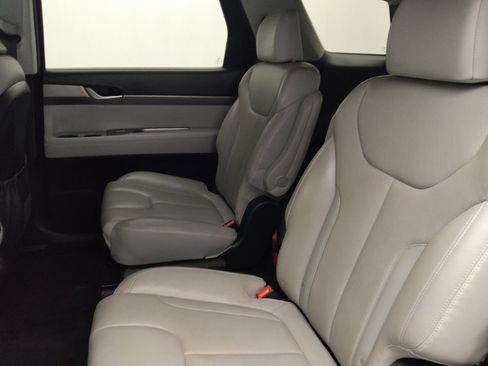 Used 2020 Hyundai Palisade SEL w/ Premium Package FWD image 18