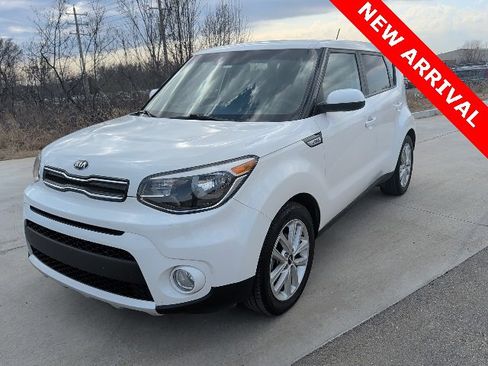Used 2018 Kia Soul + image 7