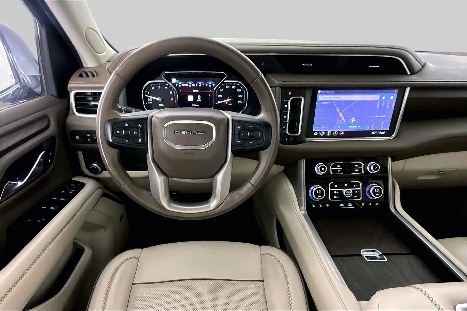 Used 2021 GMC Yukon Denali w/ Advanced Technology Package RWD image 6