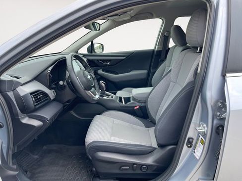 Used 2024 Subaru Outback Premium AWD/4WD image 9