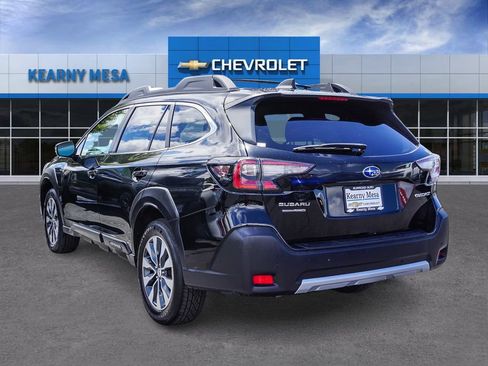 Used 2024 Subaru Outback Limited AWD/4WD image 4