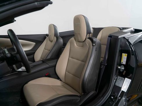 Used 2011 Chevrolet Camaro SS image 15