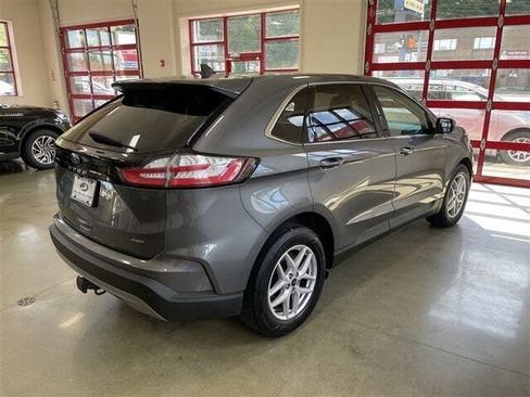 Used 2021 Ford Edge SEL w/ Convenience Package AWD/4WD image 7