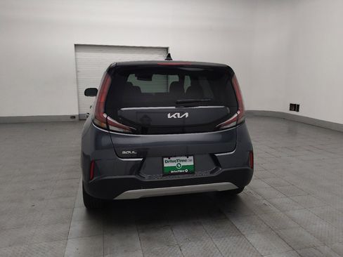 Used 2025 Kia Soul LX w/ LX Technology Package FWD image 6