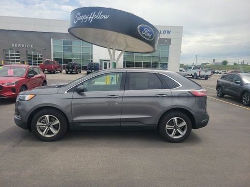 Used 2024 Ford Edge SEL w/ Convenience Package AWD/4WD image 2