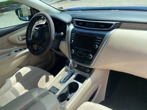 Used 2019 Nissan Murano SV w/ Premium Package FWD image 10
