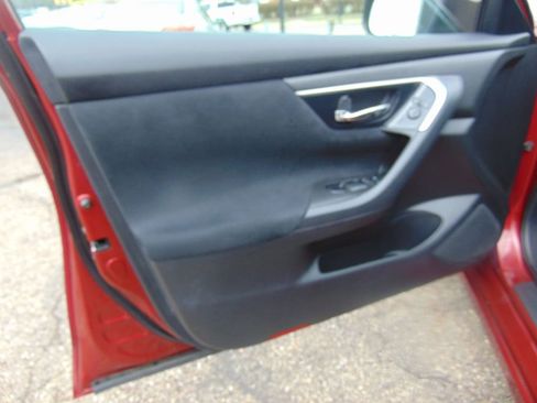 Used 2014 Nissan Altima 2.5 SV image 20