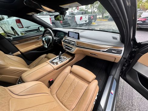 Used 2016 BMW 750i xDrive AWD/4WD image 18