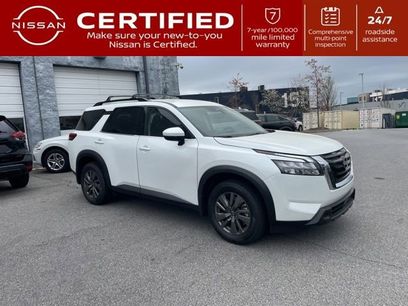 Certified 2025 Nissan Pathfinder SV