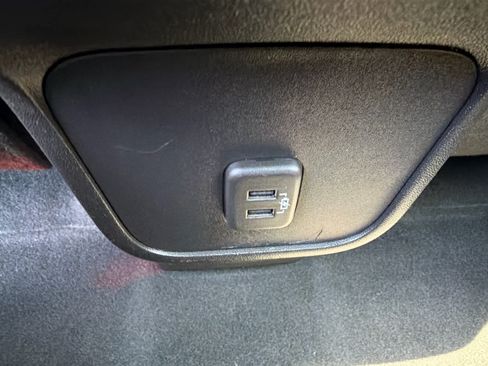 Used 2024 Chevrolet Equinox Premier AWD/4WD image 13