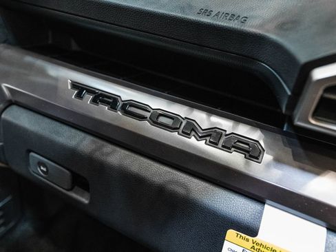 Certified 2026 Toyota Tacoma SR5 AWD/4WD image 26