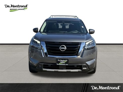 Used 2023 Nissan Pathfinder Platinum w/ Lighting Package (N93) image 2