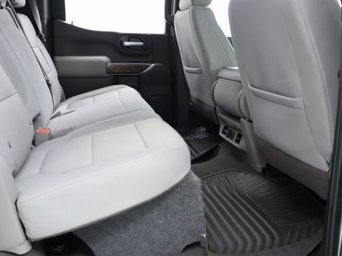 Used 2020 GMC Sierra 1500 SLE w/ SLE Value Package image 28