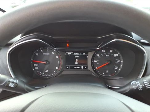 Used 2023 Chevrolet TrailBlazer LT FWD image 16