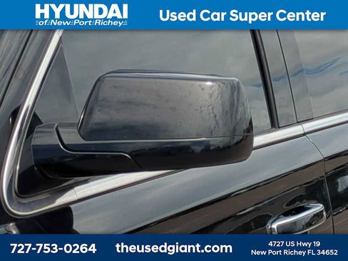 Used 2019 GMC Yukon XL Denali AWD/4WD image 11