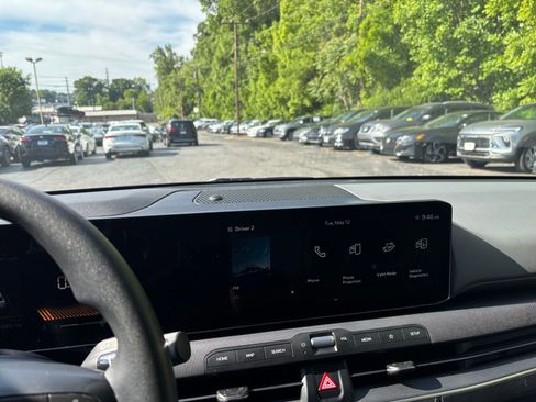 Used 2025 Kia K4 FWD image 17