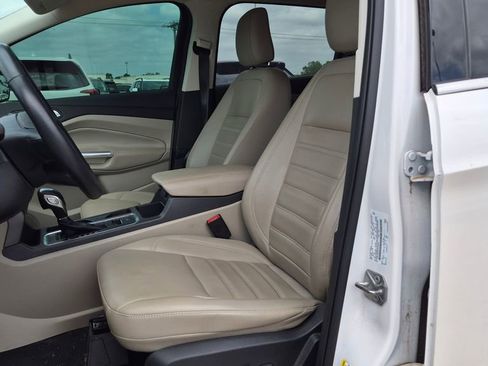 Used 2019 Ford Escape SEL FWD image 11