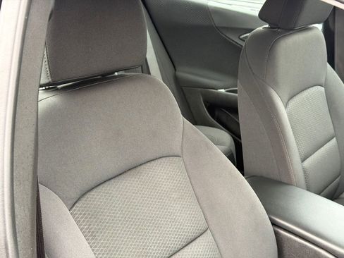 Used 2024 Chevrolet Malibu RS image 9