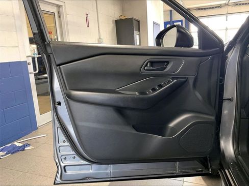 Certified 2024 Nissan Rogue S AWD/4WD image 9