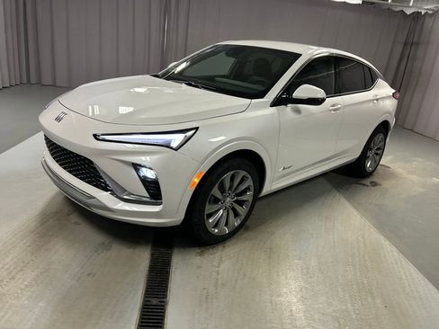 New 2026 Buick Envista Avenir FWD image 3