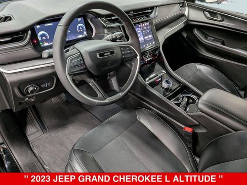 Used 2023 Jeep Grand Cherokee L Laredo AWD/4WD image 11
