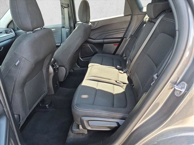 Used 2025 Ford Escape Active AWD/4WD image 18